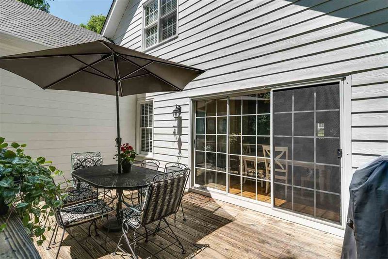 113 Hickory Glen Ln, Holly Springs, NC 27540