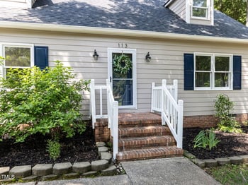 113 Honeysuckle Ln, Durham, NC 27703