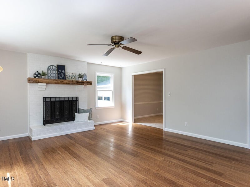 113 Honeysuckle Ln, Durham, NC 27703