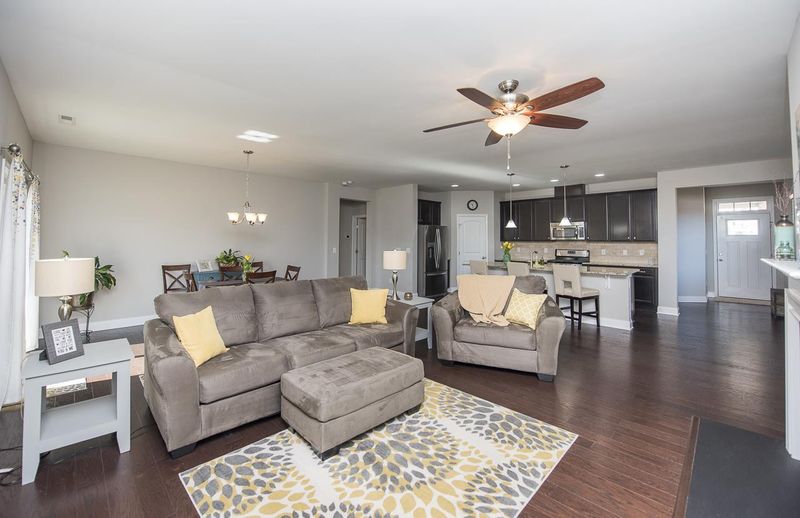 113 Hot Springs Ct, Holly Springs, NC 27540