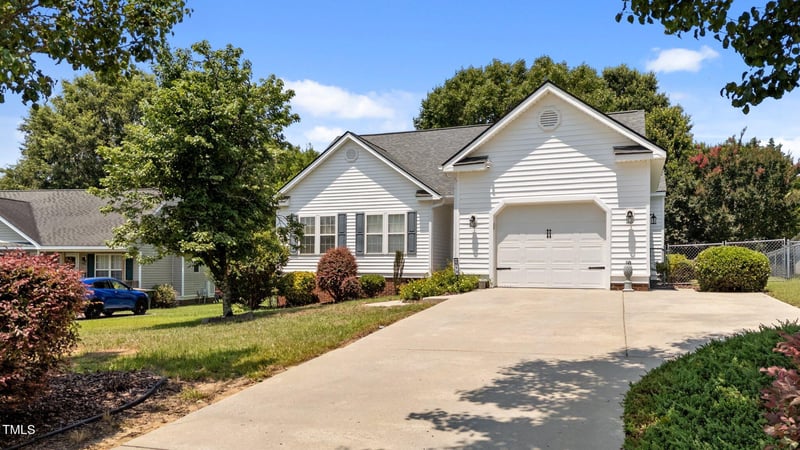 113 Kelly Ln, Clayton, NC 27520