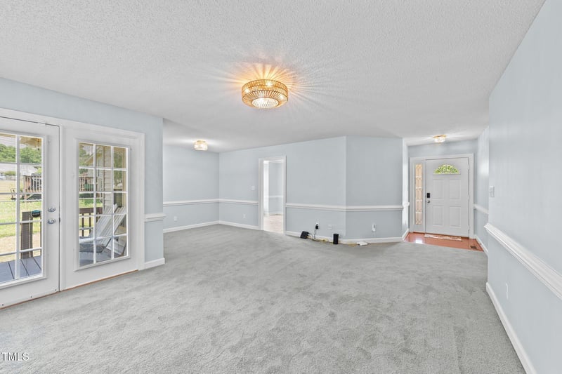 113 Kelly Ln, Clayton, NC 27520