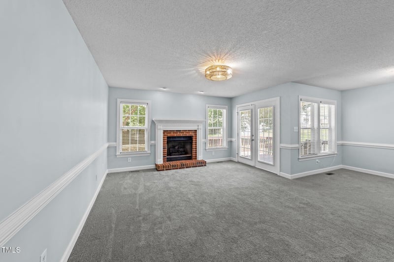 113 Kelly Ln, Clayton, NC 27520