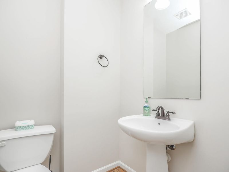 113 Leach Dr, Garner, NC 27529
