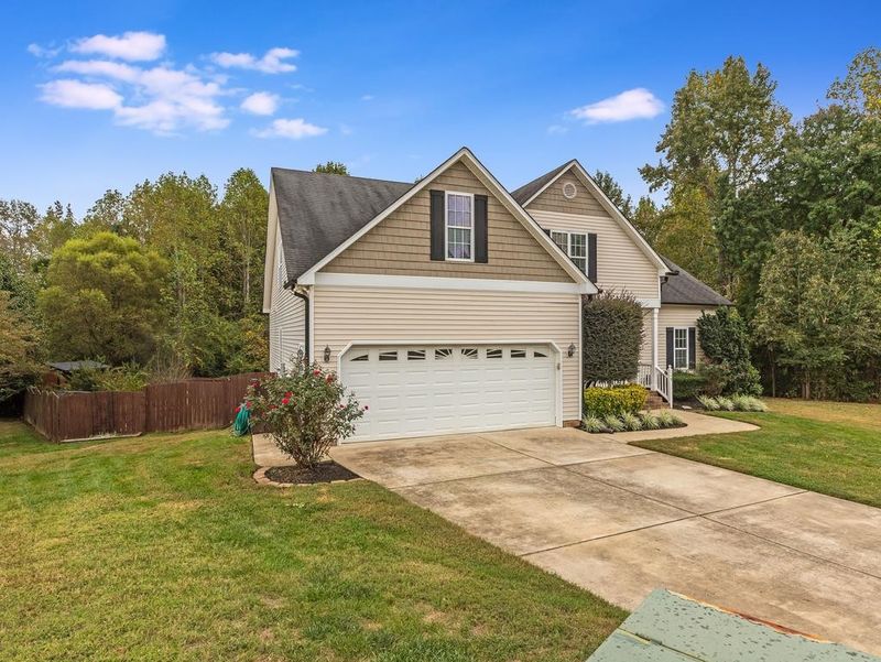 113 Lee Forest Ct, Clayton, NC 27520