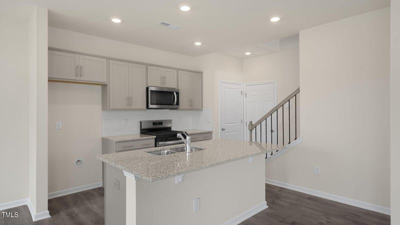 113 Leo St, Angier, NC 27501