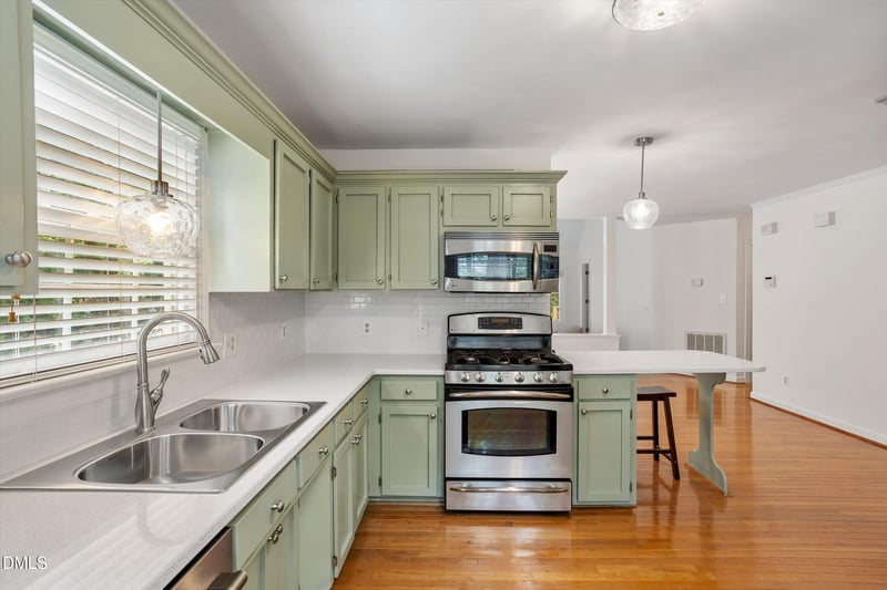 113 Long Shadow Ln, Cary, NC 27518