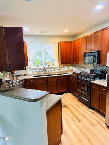 113 Longchamp Ln, Cary, NC 27519
