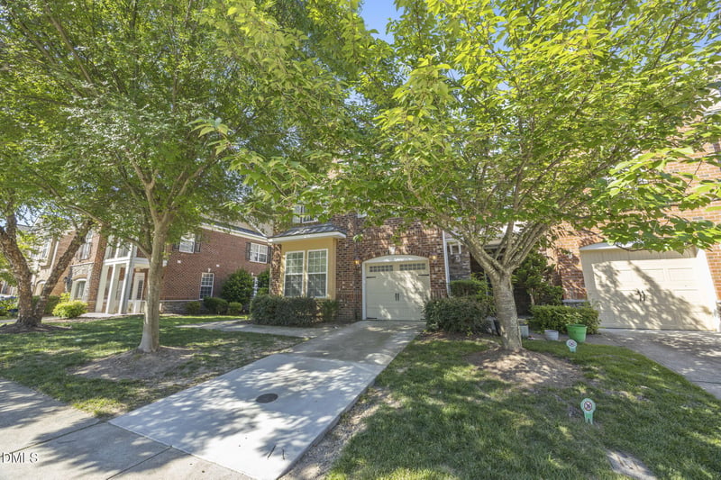 113 Longchamp Ln, Cary, NC 27519