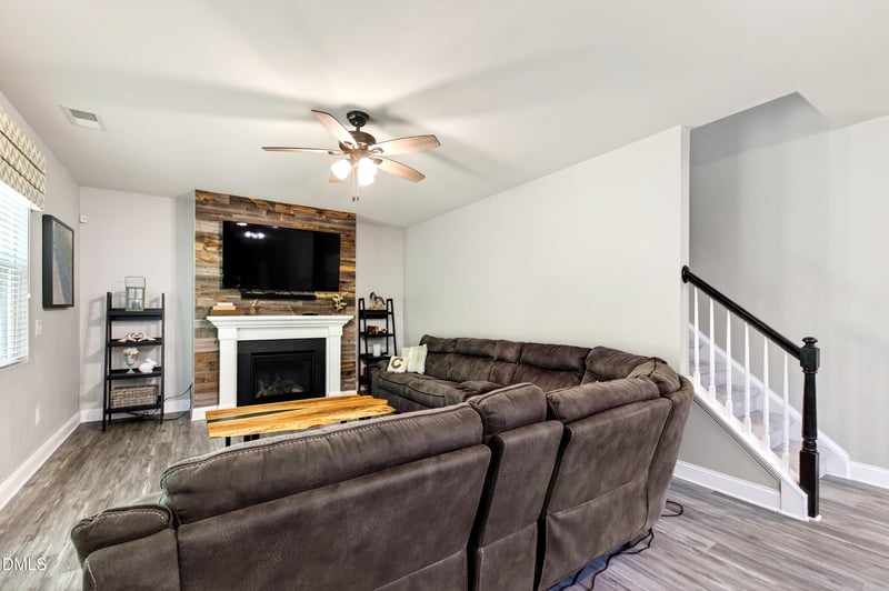 113 Lyonshall St, Fuquay Varina, NC 27526