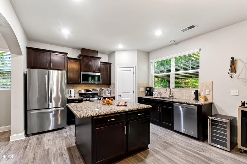 113 Lyonshall St, Fuquay Varina, NC 27526