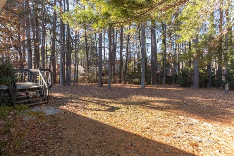 113 Mcdole Cir, Cary, NC 27511