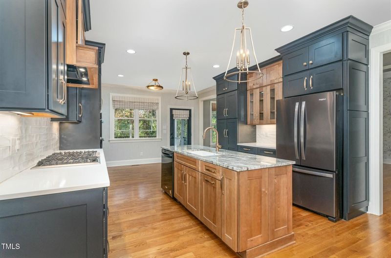 113 Meadowglades Ln, Cary, NC 27518