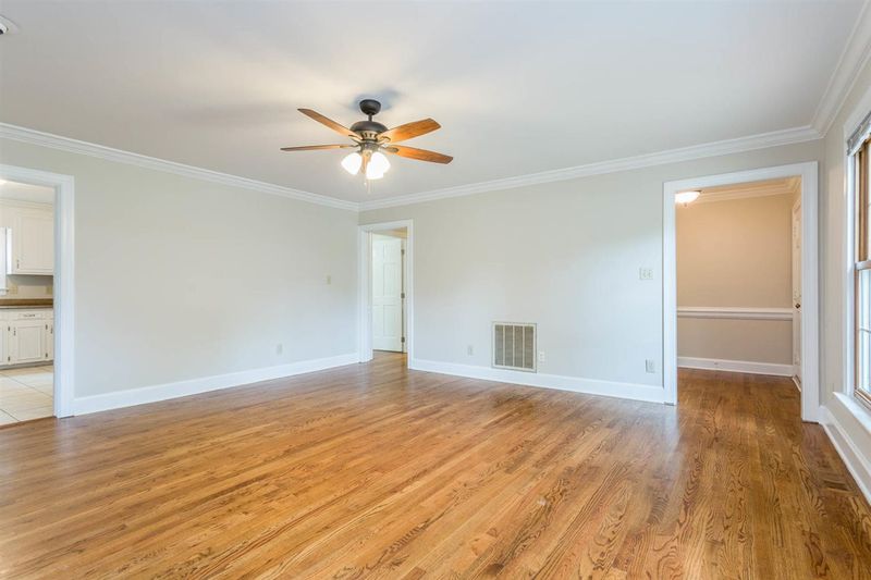 113 Meadows Cir, Knightdale, NC 27545