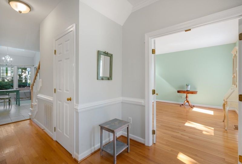 113 Merry Hill Dr, Cary, NC 27518