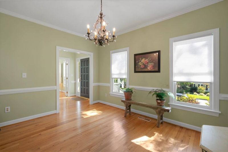 113 Merry Hill Dr, Cary, NC 27518