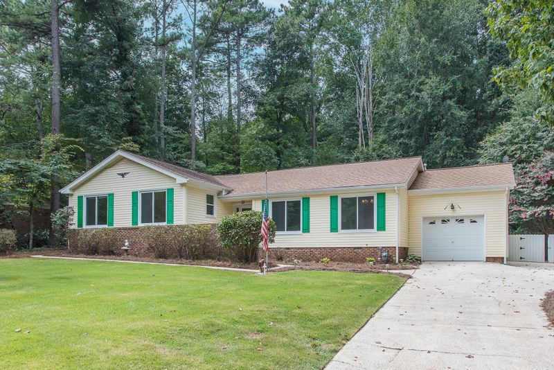 113 Oakwood Dr, Wake Forest, NC 27587