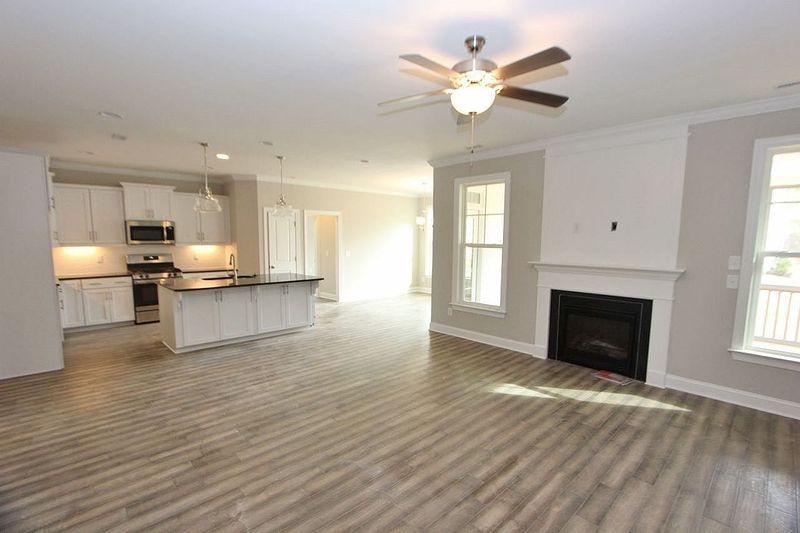 113 Park Bluff Dr, Holly Springs, NC 27540