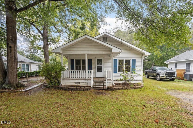 113 Poplar St, Angier, NC 27501