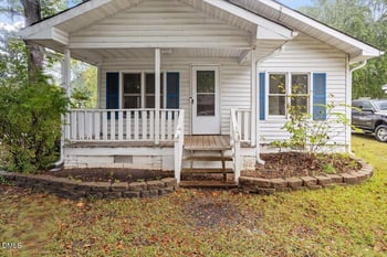 113 Poplar St, Angier, NC 27501