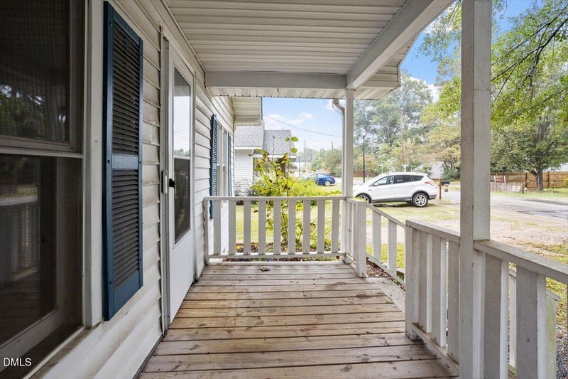 113 Poplar St, Angier, NC 27501
