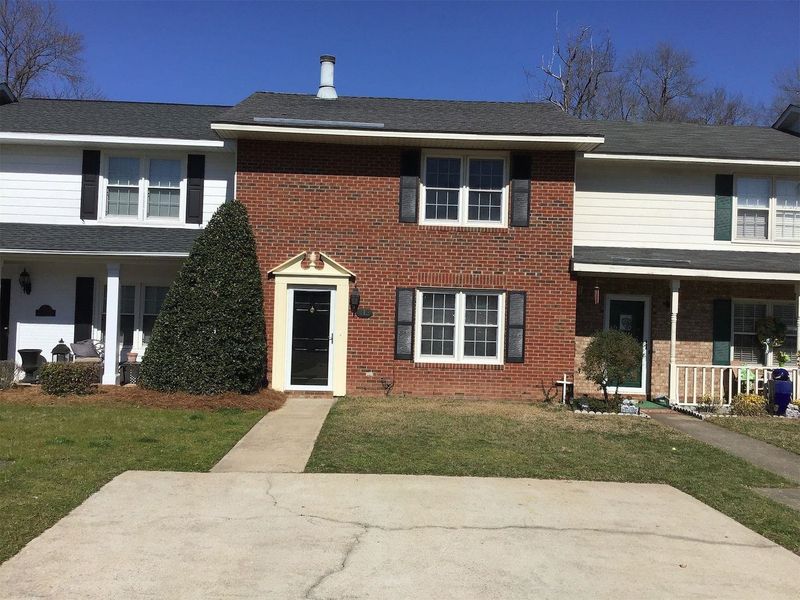 113 Rollingwood Dr, Dunn, NC 28334