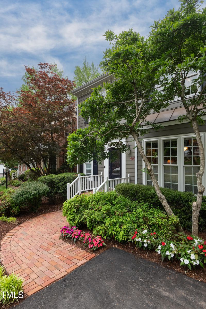 113 Rosewall Ln, Cary, NC 27511