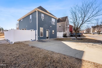 113 Sioux Ln, Clayton, NC 27520