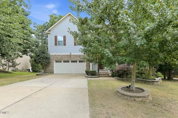 113 Somers Ln, Clayton, NC 27527