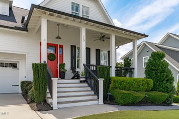 113 Splendid Oak Ct, Holly Springs, NC 27540