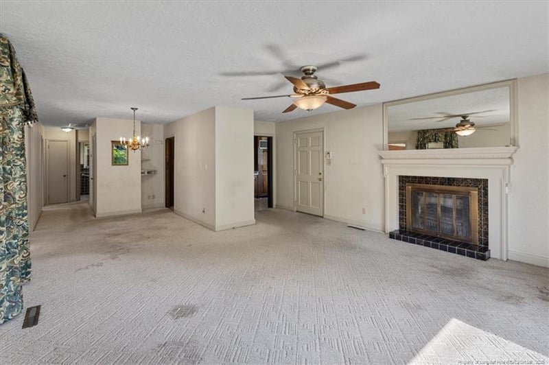 113 Star Hill Ave, Fayetteville, NC 28303