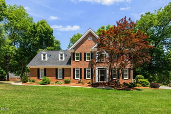 113 Stoneleigh Dr, Cary, NC 27511