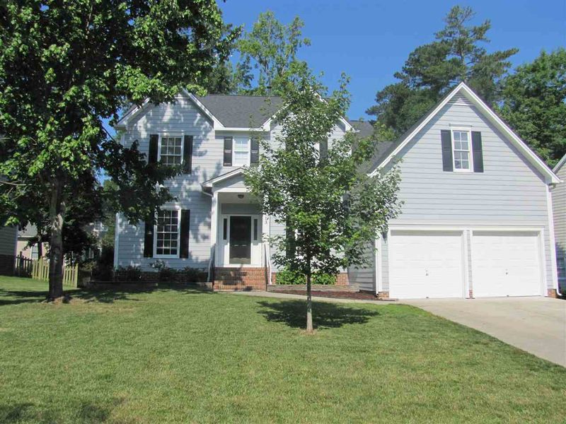 113 Streamview Dr, Cary, NC 27519