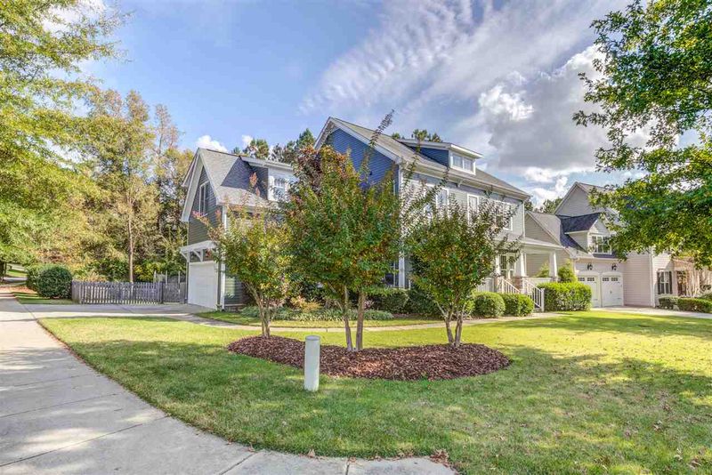 113 Sunset Oaks Dr, Holly Springs, NC 27540