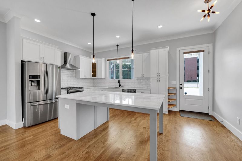 113 S Tarboro St, Raleigh, NC 27610
