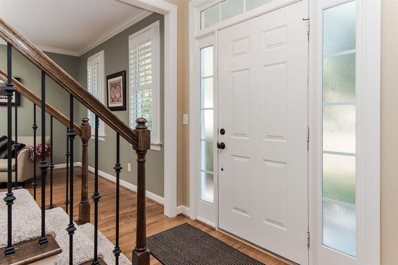 113 Valenta Ct, Cary, NC 27513
