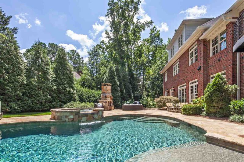 113 Waterford Pl, Chapel Hill, NC 27517