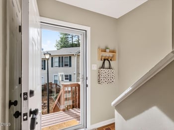 113 Weatherstone Dr #B, Chapel Hill, NC 27514