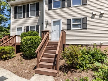 113 Weatherstone Dr #B, Chapel Hill, NC 27514