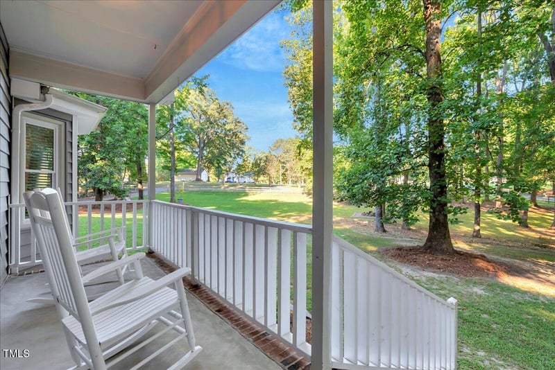 113 White Oak Ct, Clayton, NC 27520