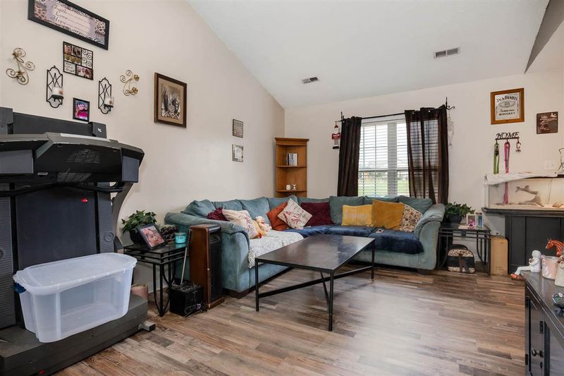113 S Wynbrooke Ln, Selma, NC 27576