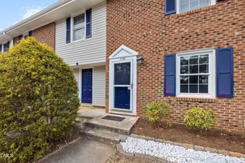 1130 Nottingham Cir, Cary, NC 27511