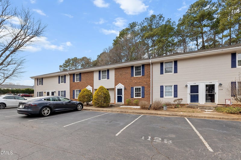 1130 Nottingham Cir, Cary, NC 27511