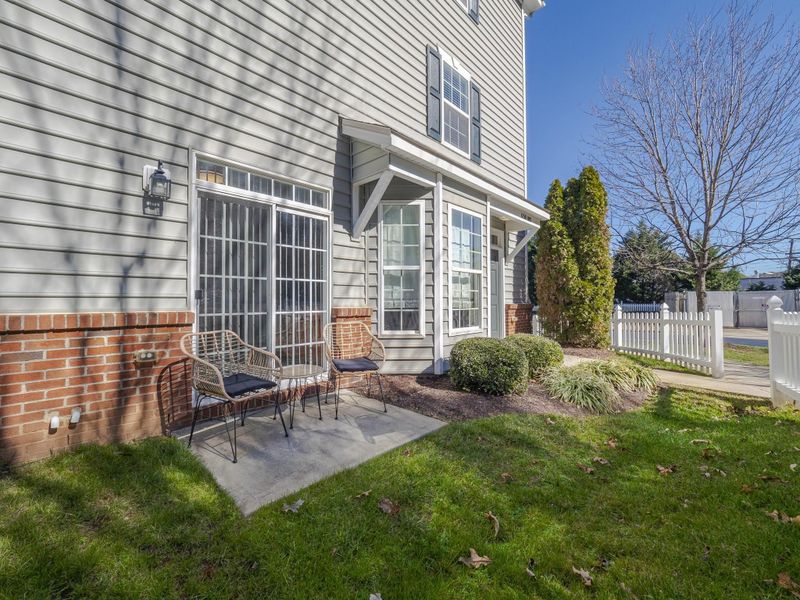 1130 Renewal Pl #103, Raleigh, NC 27603