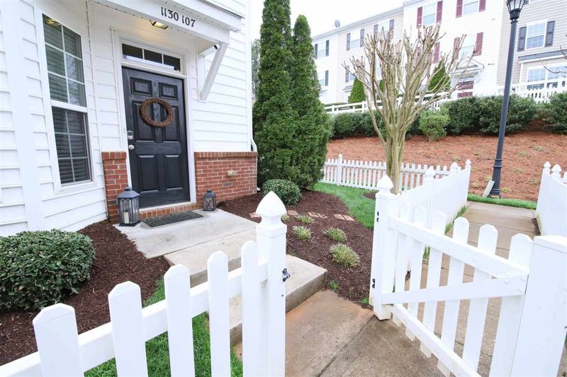 1130 Renewal Pl #107, Raleigh, NC 27603