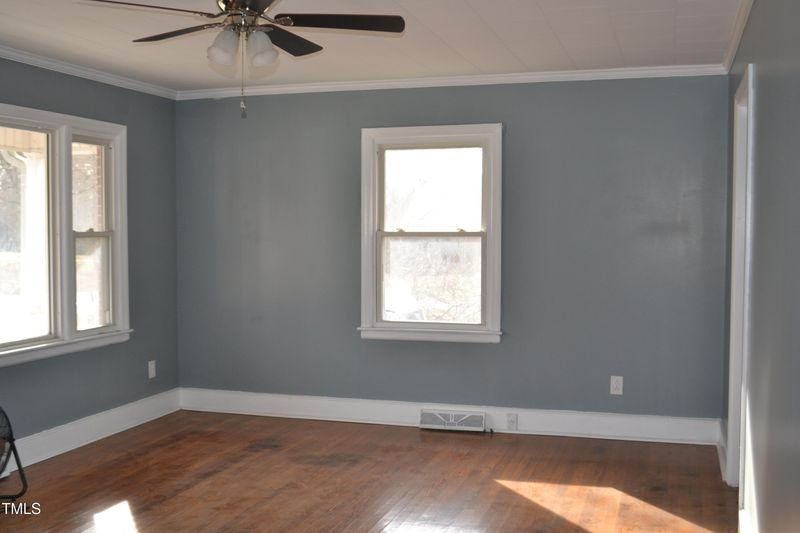 1130 Sandy Cross Rd, Burlington, NC 27217