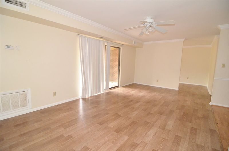 1130 Schaub Dr #I, Raleigh, NC 27606