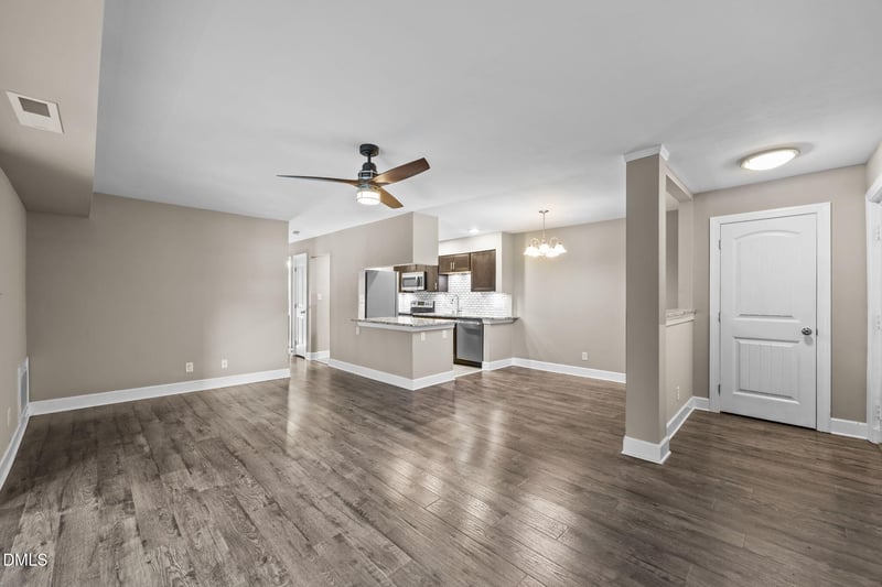 1130 Schaub Dr #J, Raleigh, NC 27606