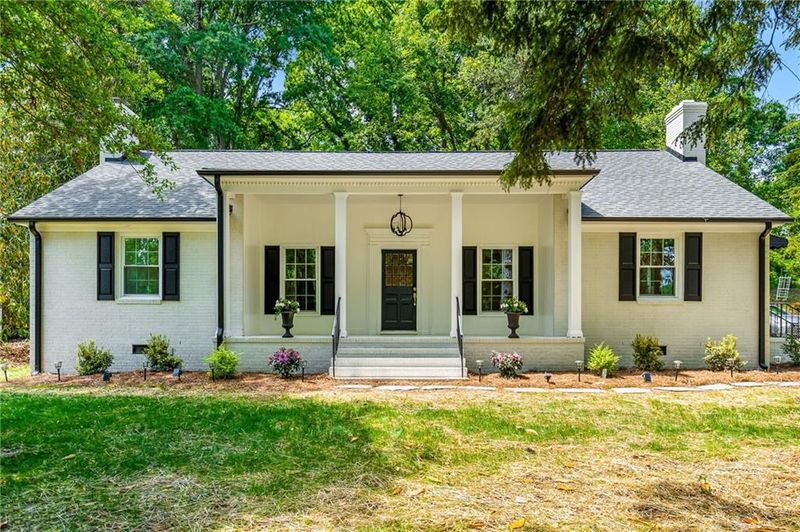 1130 E Willowbrook Dr, Burlington, NC 27215