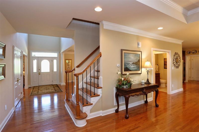 11305 Ridgegate Dr, Raleigh, NC 27617